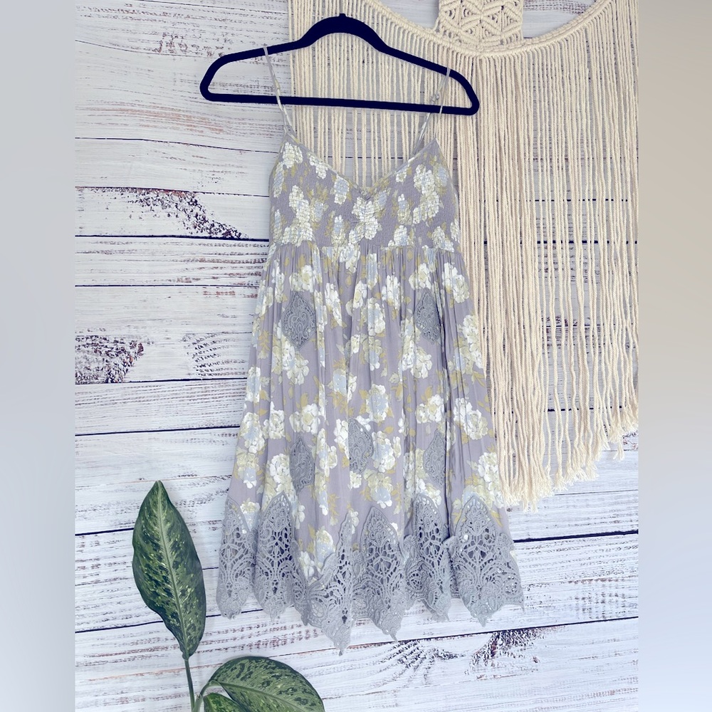 Free People Lilac Purple Embroidered Floral Dress M